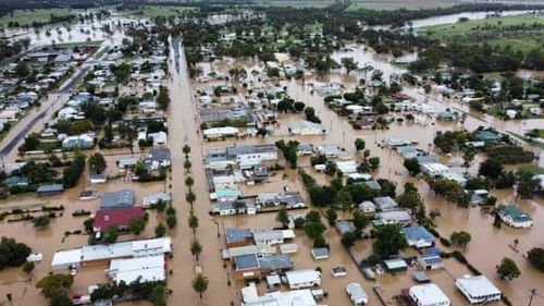 Mii de locuitori din Sydney, evacuaţi din cauza pericolului de inundații / Zonele din jurul oraşului Sydney au înregistrat deja de patru ori mai multe precipitaţii decât în ​​mod normal în luna iulie