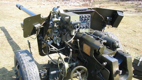 EXCLUSIV Tată și fiică, numiți de fosta guvernare PSD în Consiliul de Administrație al producătorului de tunuri și obuziere Arsenal Reșița / Legăturile celor doi cu chinezii