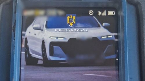 SURSE Dani Mocanu, suprins la volan pe autostrada A2 cu viteza de 189 km/oră. Manelistul are suspendat dreptul de a conduce pentru 90 de zile și s-a ales cu amendă de 2475 lei
