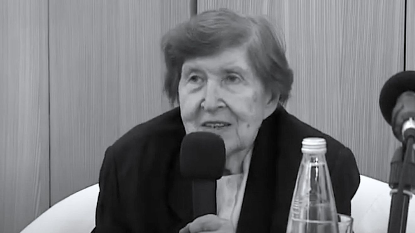 Președintele României a decorat-o post-mortem pe Steluța Lucia Rodica Coposu, sora fostului lider țărănist Corneliu Coposu, cu Ordinul Național „Serviciul Credincios” în grad de Cavaler