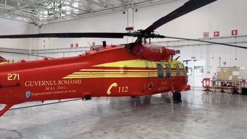 VIDEO Imagini cu noile elicoptere Black Hawk, adaptate pentru IGSU / 6 elicoptere costă 270 mil. euro fără TVA
