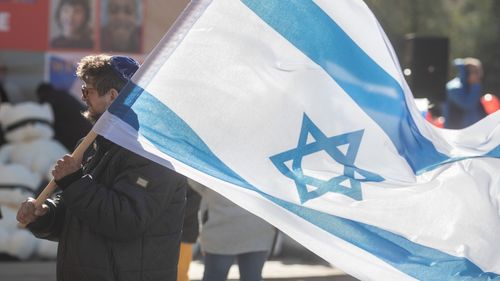 Mii de persoane au protestat la Tel Aviv împotriva planului Israelului de a prelua controlul asupra Gaza