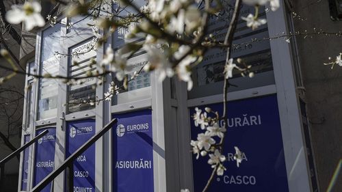 Guvernul precizează că va susține „toate măsurile necesare” pentru a proteja interesele asiguraților, în urma retragerii autorizației Euroins