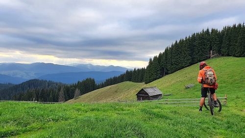 VIDEO Cum arată traseul Via Transilvanica, parcurs pe bicicletă. Prima zi de călătorie
