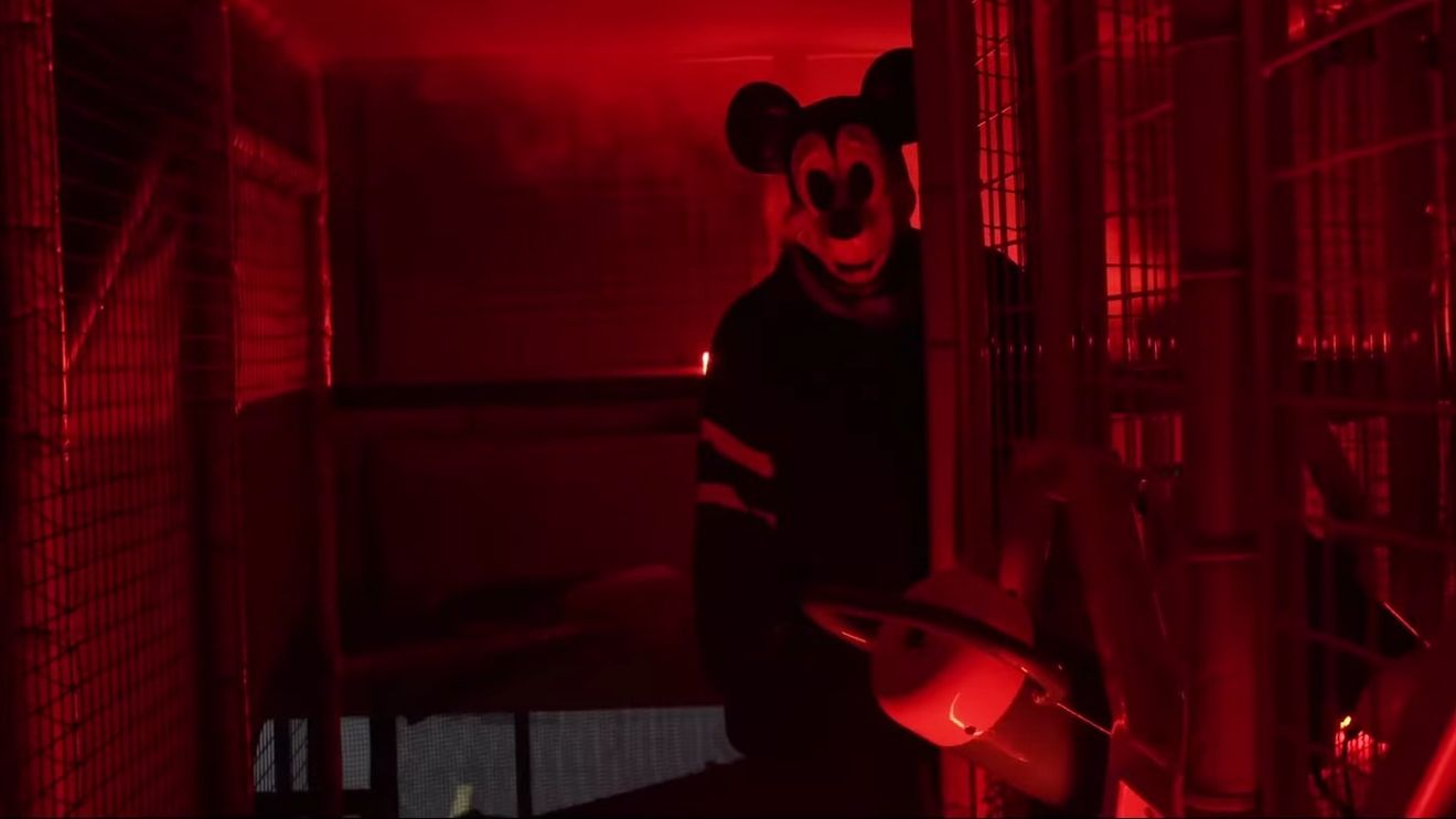 VIDEO La nici 24 de ore de la intrarea în domeniul public, Mickey Mouse devine personaj de filme horror