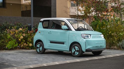 Tot mai multe firme românești pun propriul brand și logo pe produse realizate integral în China, apoi le vând la prețuri mult mai mari / Expert: „Ar trebui să definim foarte clar ce înseamnă produs românesc”