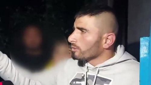 Mărturia bărbatului confundat de polițiști cu unul dintre criminalii din cazul afaceristului Kreiner de la Sibiu: Veneam de la muncă. M-au tăvălit pe jos, mi-au dat cu pumnii în gură
