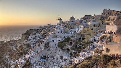 Santorini restricționează traficul și impune mai multe măsuri de precauție împotriva cutremurelor