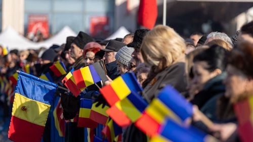 Ciucă: În aceste vremuri complicate, în care securitatea Europei este pusă la încercare şi războiul a revenit pe vechiul continent, se cuvine să vorbim din nou şi cu mai multă forţă despre patriotism, despre iubirea de patrie