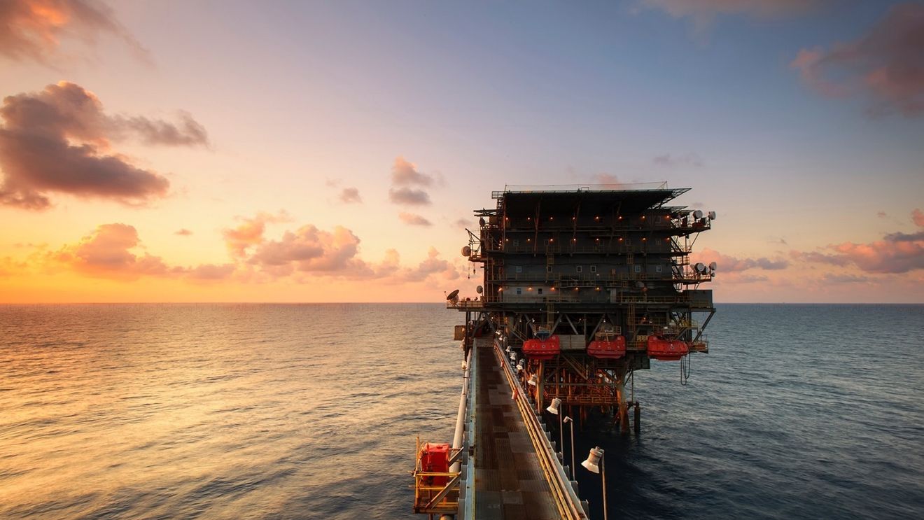 Peste 80% din producţia de petrol din Golful Mexic este încă oprită după uraganul Ida
