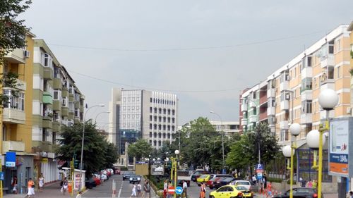 Primăria Tulcea se mută într-un hotel / Clădirea în care funcționează intră în modernizare, lucrare ce ar urma să dureze un an / Investiție de 11,2 milioane de lei