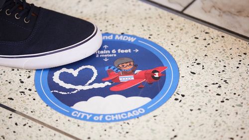 Un bărbat de 36 de ani, descoperit că a trăit trei luni în aeroportul din Chicago de teama Covid-19/ El folosea o legitimaţie de lucrător aeroportuar găsită în clădire