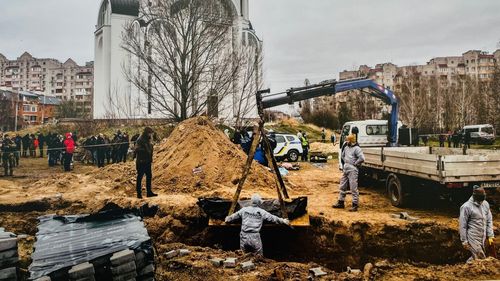 Alexandru Muraru, după vizita în Ucraina: Ruşii au comis în mod deliberat execuţii în masă ale ucrainenilor, au comis un genocid/ În suburbiile Kievului a fost o crimă şi o distrugere sistematică, planificată, coordonată
