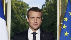 Macron refuză să-și ceară scuze pentru declarația după care NATO ar fi ”în moarte cerebrală”