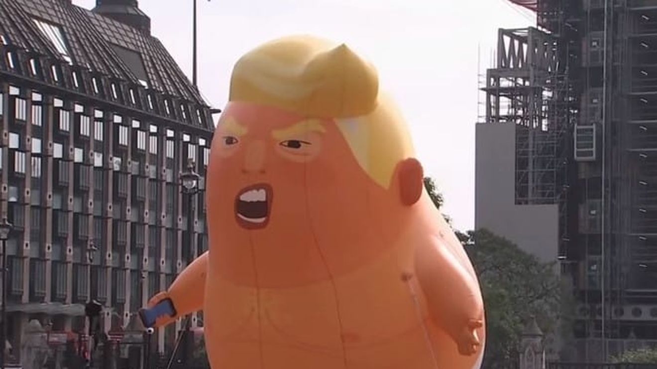 VIDEO Președintele SUA, așteptat în Londra cu proteste și un balon uriaș Baby Trump