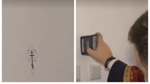 VIDEO Biserica Ortodoxă face saltul tehnologic de la sfințirea cu trafalet la ștampila aplicată pe pereții casei / Producătorii de ștampile s-au adaptat din mers și raportează stocuri epuizate