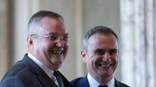 BREAKING Coaliția PSD-PNL-UDMR își menține oferta pentru profesori: nici o creștere de salarii în acest an, doar un bonus de 2.500 de lei în două tranșe / Fochiștii și paznicii din școli, singurii cu salarii mărite