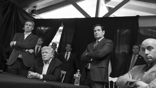 FOTO Trump spune că a urmărit capturarea lui Maduro în timp real, ca pe „un spectacol de televiziune”