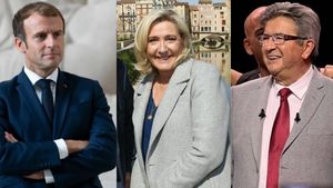 Alegeri prezidențiale Franța turul 1: Președintele Emmanuel Macron concurat de doi populiști – la dreapta Marine Le Pen, la stânga Jean-Luc Melenchon