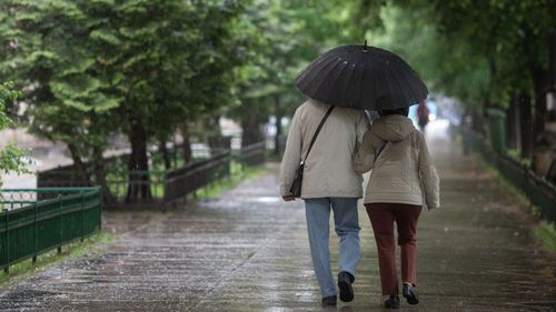 Temperaturi mai mici decât cele specifice până la sfârşitul lunii octombrie, anunță meteorologii
