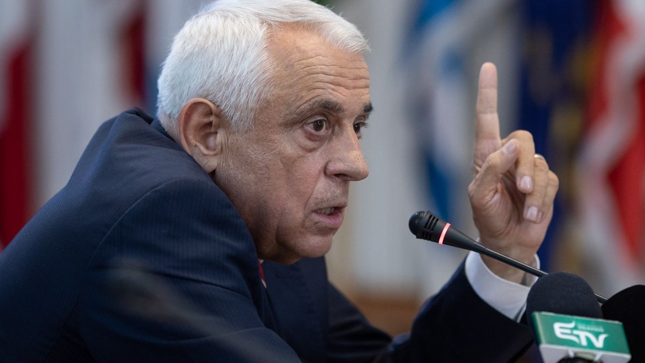 Petre Daea: Punerea în aplicare a Programului de reabilitare a sistemului de irigaţii trebuie să se facă ceas de ceas şi zi de zi, fără întrerupere
