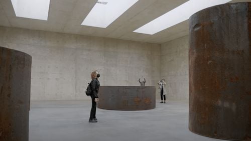 Richard Serra, gigantul sculpturii americane, a murit