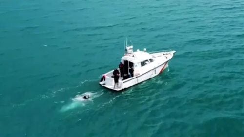 Pescadorul Sea Shark 1 scufundat în Marea Neagră a fost găsit la 10 kilometri est de Chituc/ Trei din cele cinci persoane aflate la bord au murit