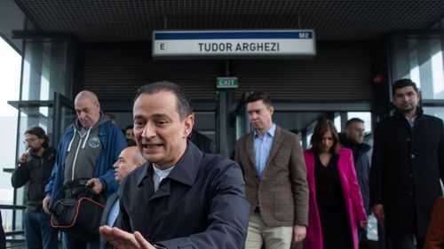 Autorizație pentru un bloc de 11 etaje lângă Cimitirul Bellu și cele opt apartamente cumpărate de părinți într-o singură zi - cele două mari scandaluri din campania lui Dăniel Băluță (PSD)