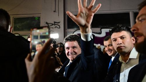 Lacrimi în tabăra fraților Tate și încântare în Uniunea Europeană după victoria lui Nicușor Dan în fața extremei drepte în alegerile din România