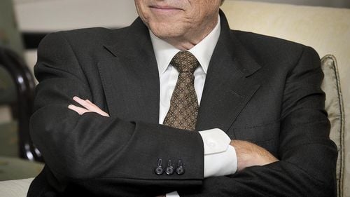 Inteligenţa artificială va juca un rol crucial în dezvoltarea de instrumente noi pentru sănătate, educaţie şi agricultură, susţine Bill Gates