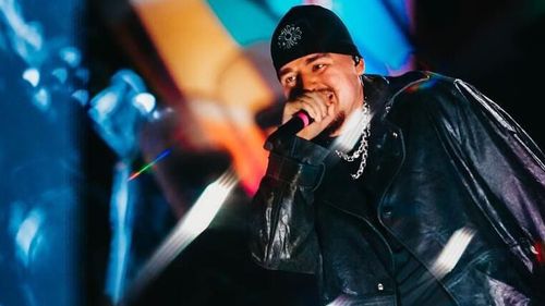 VIDEO ”România, te iubesc!” / Rapperul american Yeat, pentru prima oară în țară, la festivalul ”Beach, Please!”