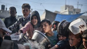 Prinși în foc încrucișat: Palestinienii divizați după atacul Israelului și SUA asupra Iranului