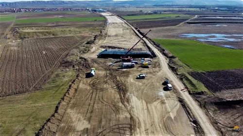 Pro Infrastructură: Tronsonul lipsă de pe A3 ar putea fi terminat mai repede cu 8 luni față de cerințele contractului / ”Strabag și Geiger au puterea tehnică, financiară și de management ca să producă surpriza”