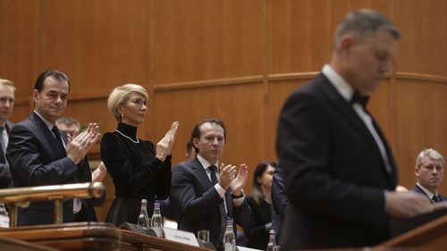 SURSE Klaus Iohannis se întâlnește azi după-amiază cu liderii coaliției pentru a discuta prioritățile guvernării
