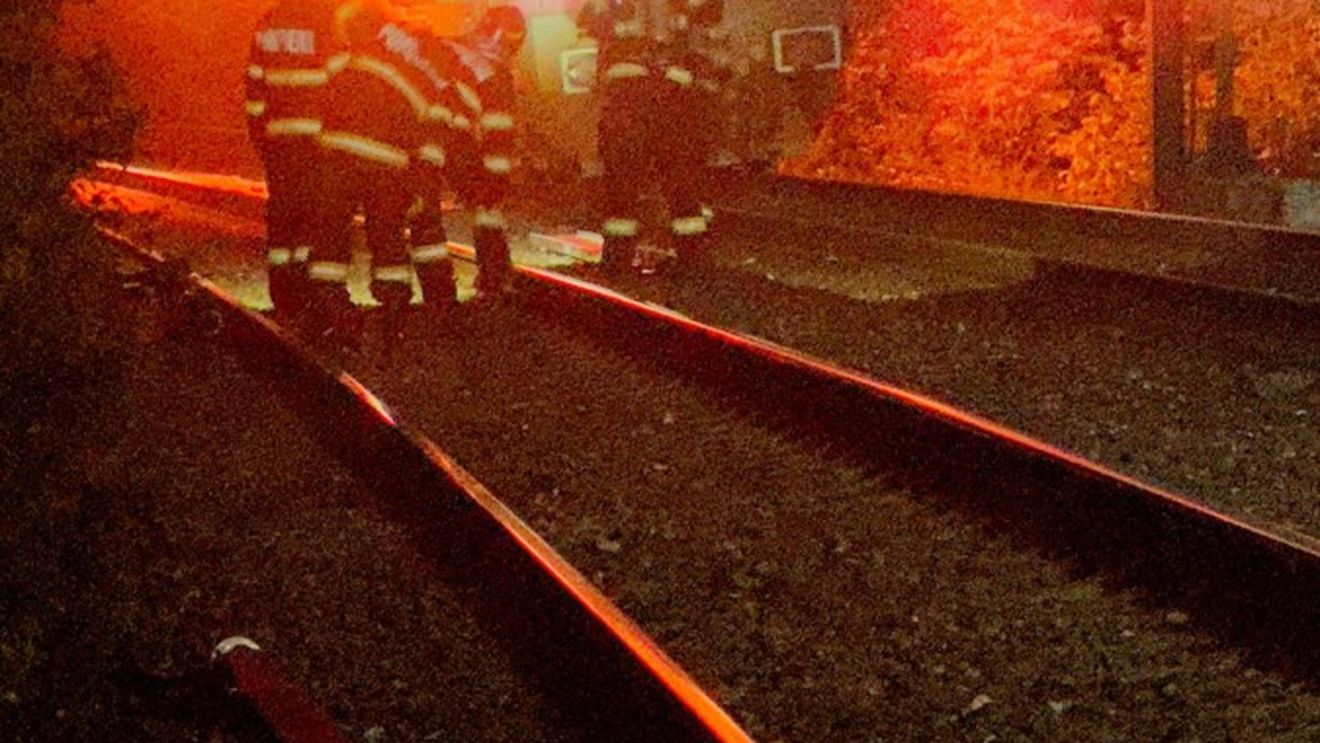 VIDEO UPDATE O locomotivă a luat foc în județul Constanța