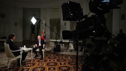 Vladimir Putin, surprins de lipsa unor "întrebări tăioase" în interviul cu Tucker Carlson: Nu doar că eram pregătit, ci mi-am dorit acest lucru / Mi-ar fi dat ocazia să răspund în același mod