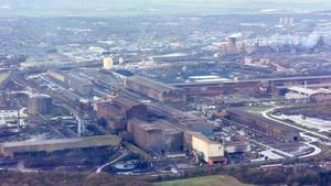 Marea Britanie preia controlul de urgenţă asupra companiei British Steel. Naţionalizarea este tot mai probabilă