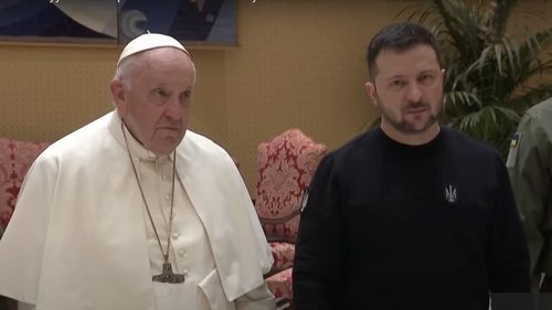 Zelenski îi răspunde Papei: „Biserica este cu oamenii, în prima linie, şi nu la 2.500 de km distanţă, de unde să medieze virtual” / Discuții cu președintele Franței