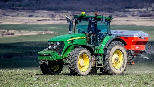 APIA, pregătită informatic să plătească în avans fermierii care au depus cereri de plată în 2024