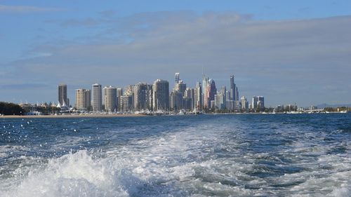 Mai multe orașe din Australia intră în lockdown din cauza creșterii numărului de infectări cu SARS-COV-2 / Aproximativ 10 milioane de persoane au interdicție de a părăsi locuințele