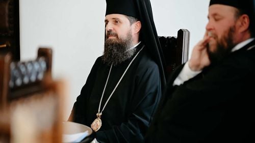 PS Benedict Bistrițeanul, ales episcop al Sălajului / Funcția a rămas vacantă după ce a fost suspendat din funcție Episcopul Petroniu / Acesta e cercetat penal într-un dosar de delapidare şi fals în înscrisuri / Suma delapidată s-ar ridica la aproximativ trei milioane de lei