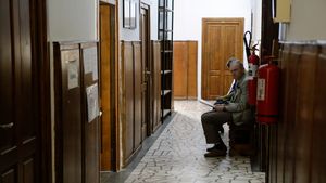 EXCLUSIV Cum răspund Înalta Curte și Parchetul General la o întrebare simplă: ”Dacă magistrații și-au suspendat parțial activitatea pe perioada grevei mascate, primesc parțial sau integral salariile”? - Documente