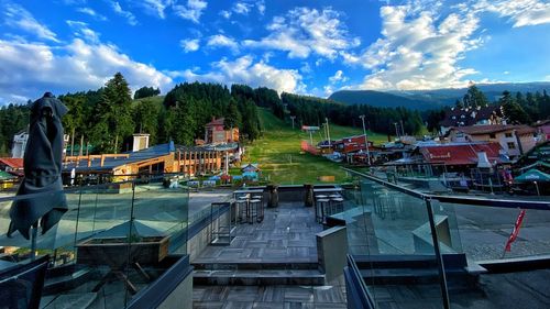 Organizatorii Festivalului de Jazz vor să facă din Borovets, stațiunea bulgară de schi, o destinaţie culturală mai faimoasă decât Montreux / Festivalul va avea loc între 5 și 9 august