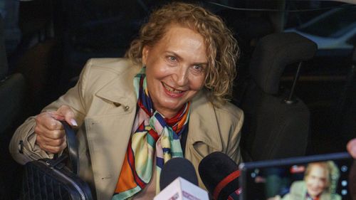 Nicușor Dan a semnat decretul de trecere în rezervă a fostei șefe a Spitalului Militar Central, generalul Florentina Ioniță, anchetată de DNA / „Avem nevoie de o cultură a integrității consolidată prin fapte”