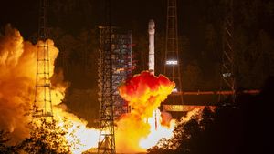 Sonda chineză Tianwen-2 a ajuns la asteroidul Kamo'oalewa, după un miliard de kilometri parcurși / Începe colectarea de date științifice