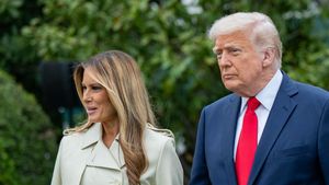 Donald Trump anunţă că va participa la funeraliile Papei Francisc