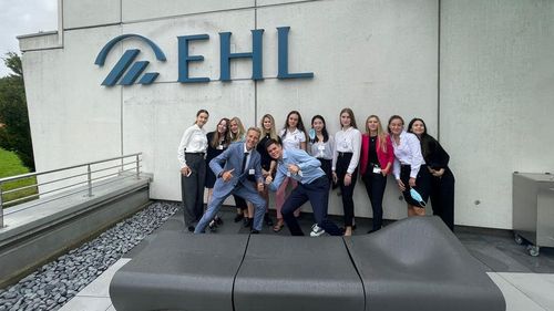 Renumită şcoală de management în domeniul ospitalităţii din Elveția, închisă după ce mai mulţi studenţi s-au îmbolnăvit de rujeolă