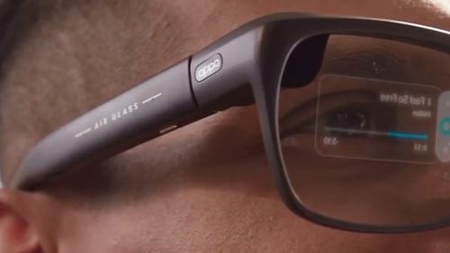 Chinezii de la Oppo au prezentat un prototip de ochelari de realitate augmentată cu asistent vocal