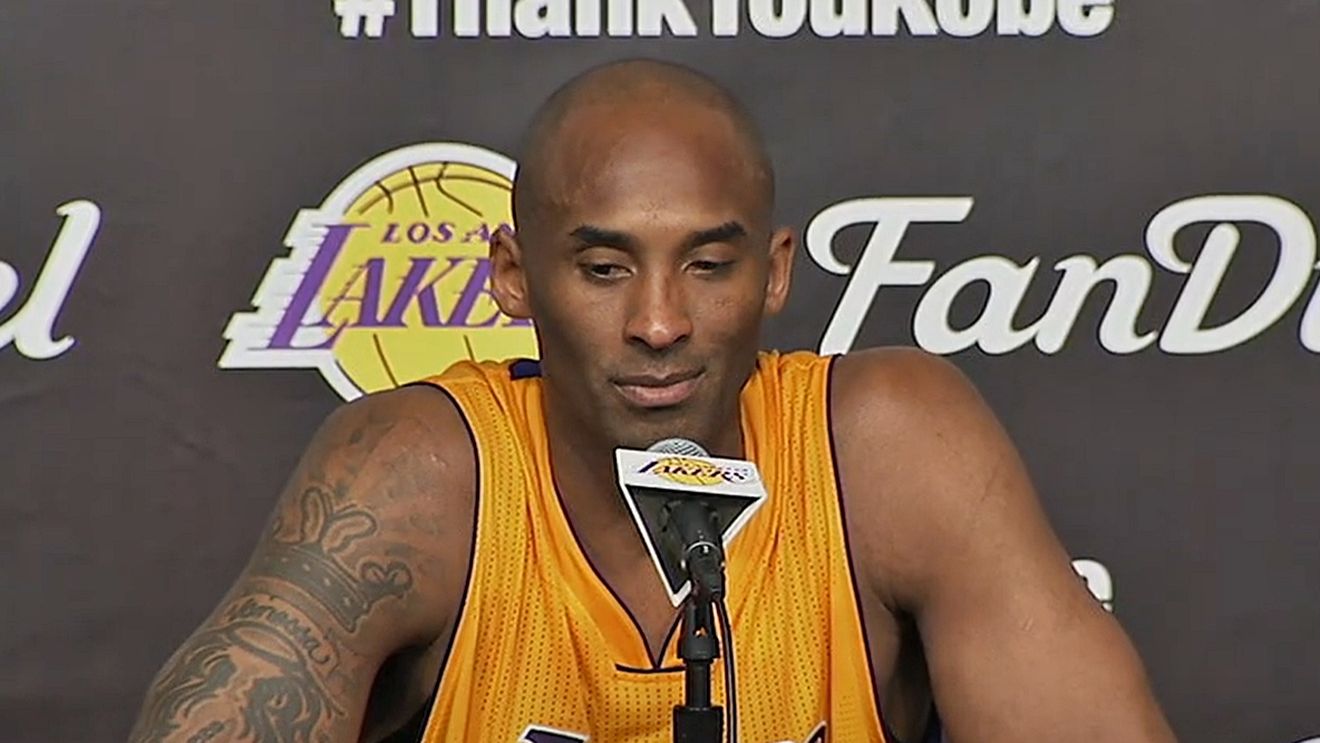 Tricou al legendarului Kobe Bryant, în topul celor mai scumpe vândute vreodată la o licitație