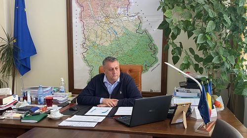 Apel al președintelui Consiliului Județean Dâmbovița către cetățeni să respecte măsurile de distanțare: „Vom ajunge foarte curând să nu mai avem locuri în spitale și nici personal medical să trateze pacienții”